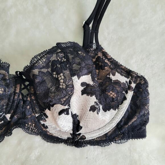 Victoria's Secret Lace-Up Lace Bra Black Ivory 34C - Picture 3 of 11